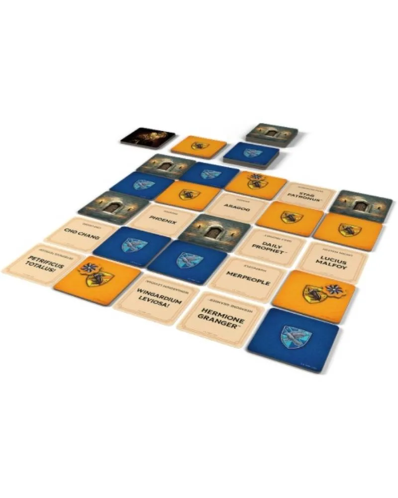 Društvena igra Codenames - Back To Hogwarts (ENG) 