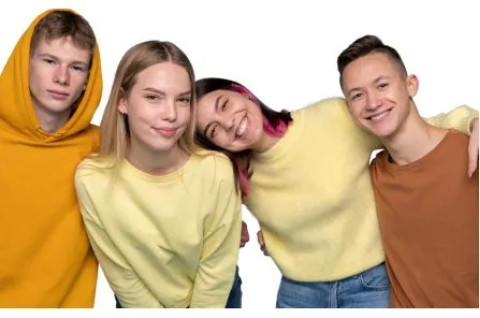 Pokloni za tinejdžere - kako izabrati poklon za tinejdžera i tinejdžerku?