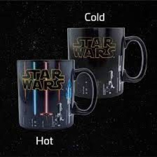 Šolja Paladone Star Wars - Weapon Large Heat Change Mug 