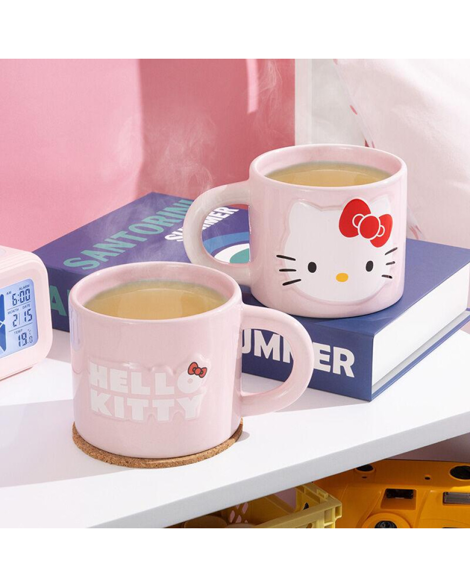 Šolja Paladone - Hello Kitty Embossed Mug 