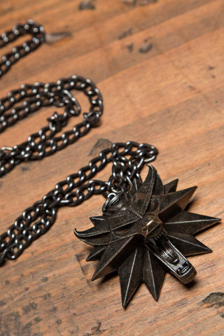 The Witcher 3 Wild Hunt Medallion And Chain 