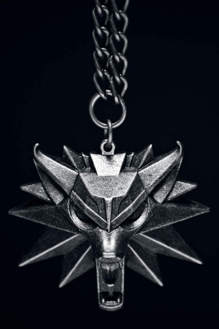 The Witcher 3 Wild Hunt Medallion And Chain 